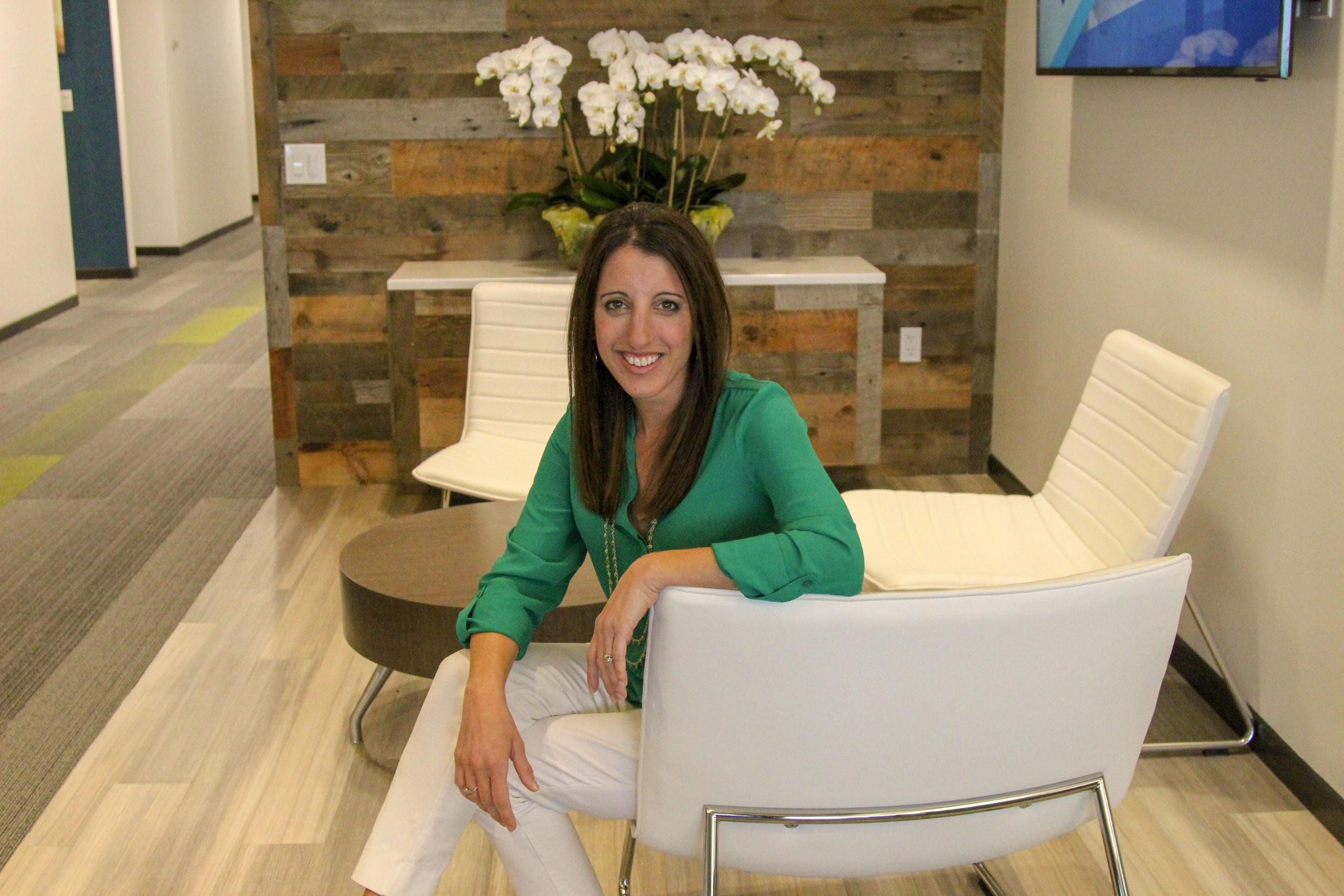 Lori Stacy Sitting Pic 2018
